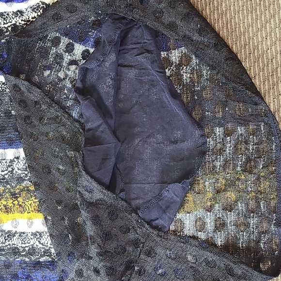 Picadilly Blouse - Picture 12 of 13